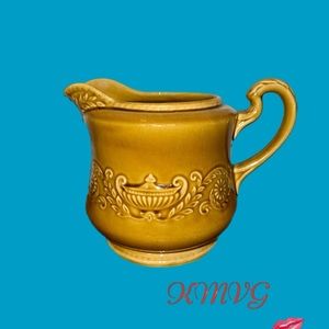 Vintage Regency Yellow Gold by CANONSBURG 48 oz Pitcher 6”